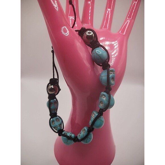 Howlite Turquoise Skull Bracelet Black Adustable Silver Tone Jewelry Costume - Picture 2 of 10